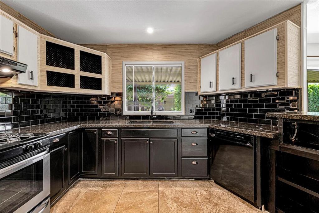 Suncrest Country Clb - Manufactured In Park