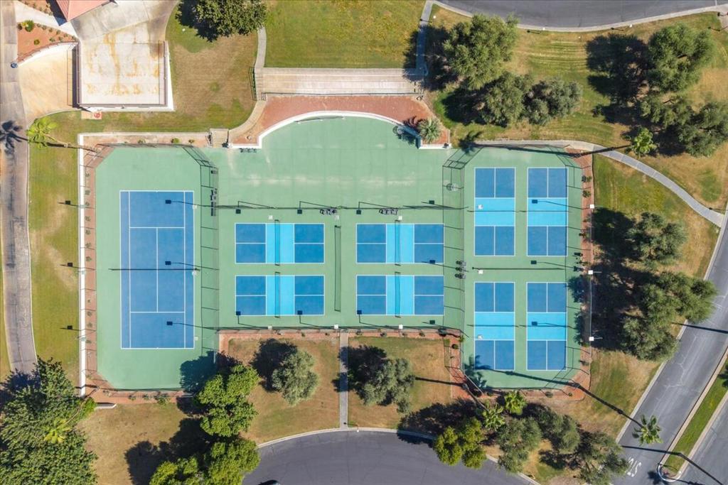 Suncrest Country Clb - Manufactured In Park