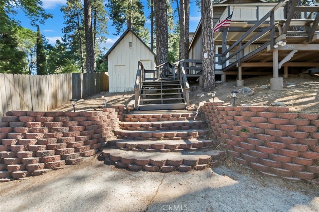 22988 Pine Lane