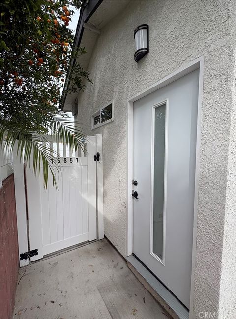 Photo of 15857 Stare Street, North Hills, CA 91343 (MLS # SR25253867)