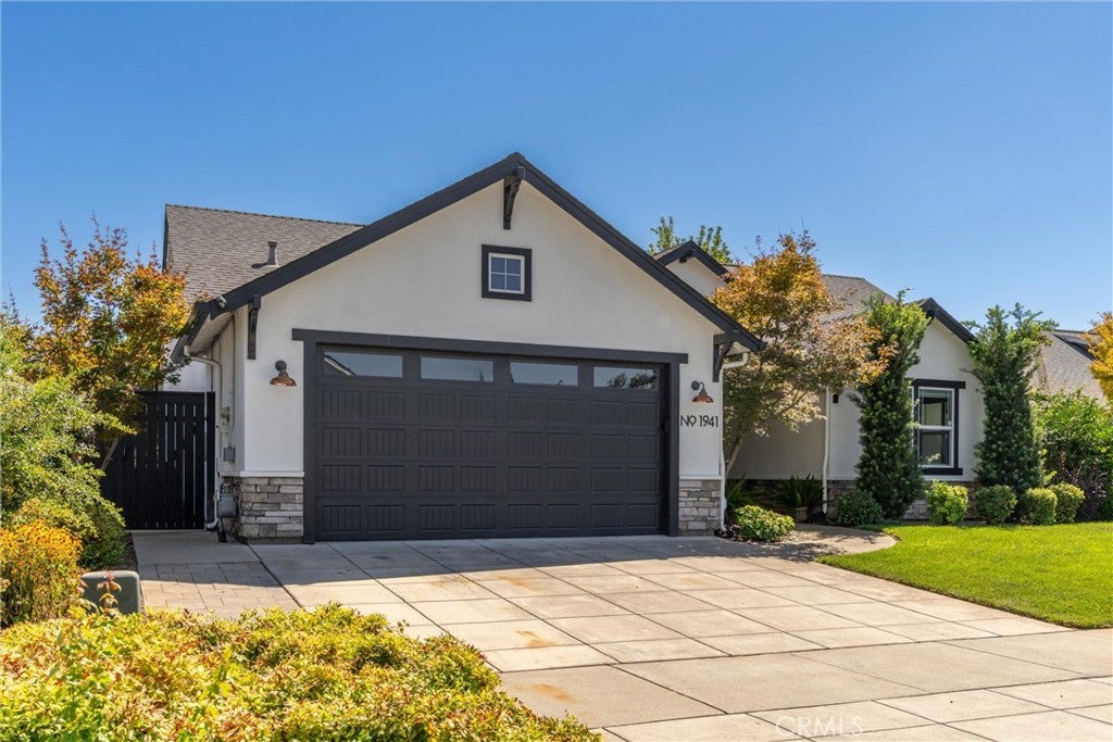1941 Waxwing Way