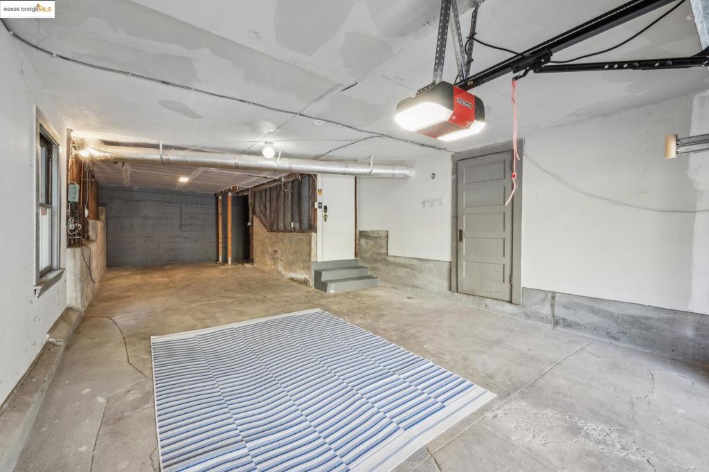 LAKESHORE/GRAND - Residential