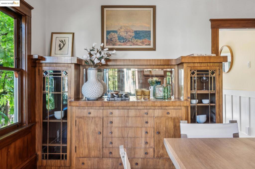 LAKESHORE/GRAND - Residential