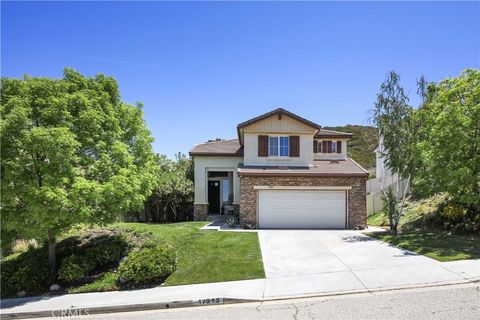 17913 Maplehurst Place Canyon Country CA 91387
