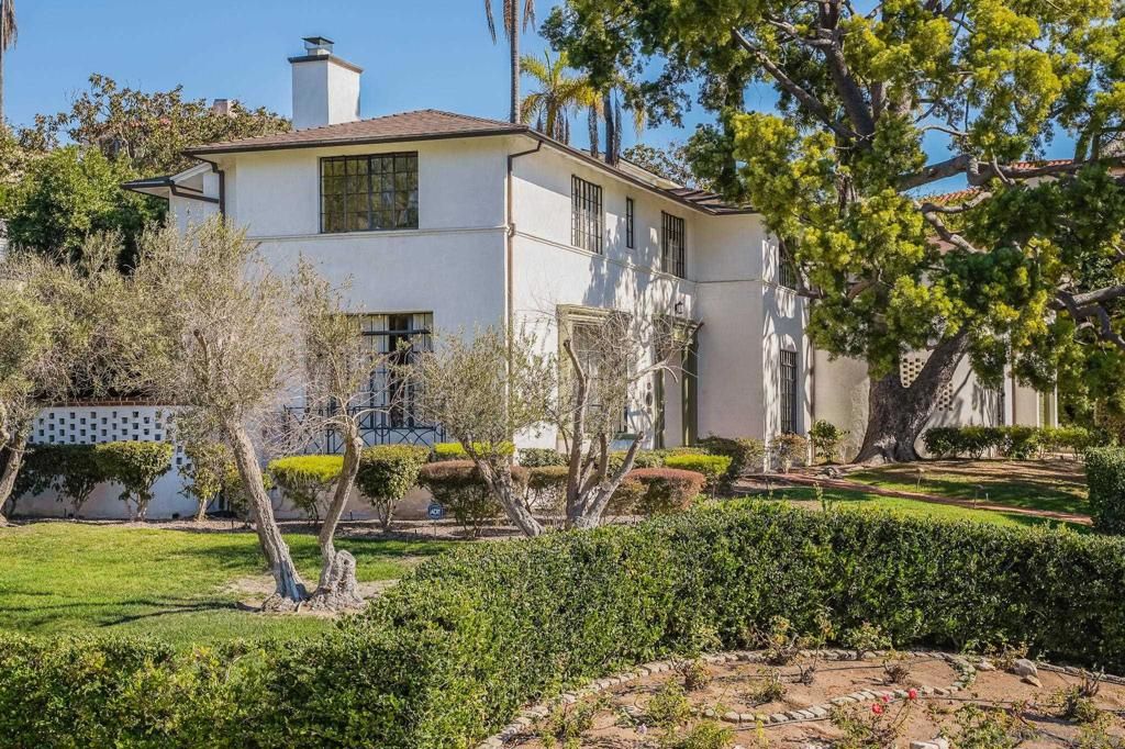 listing image 130724667226009104832