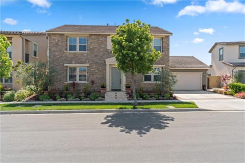 Photo of 109 Sabiosa, Irvine, CA 92618 (MLS # OC26174054)
