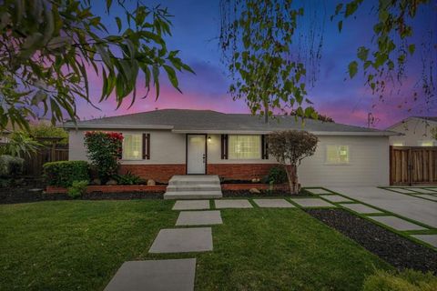 Photo of 3972 Pepper Tree Lane, San Jose, CA 95127 (MLS # ML82023856)
