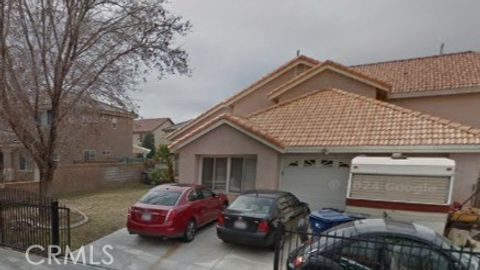 Photo of 43709 Castle Cir, Lancaster, CA 93535 (MLS # OC26074784)