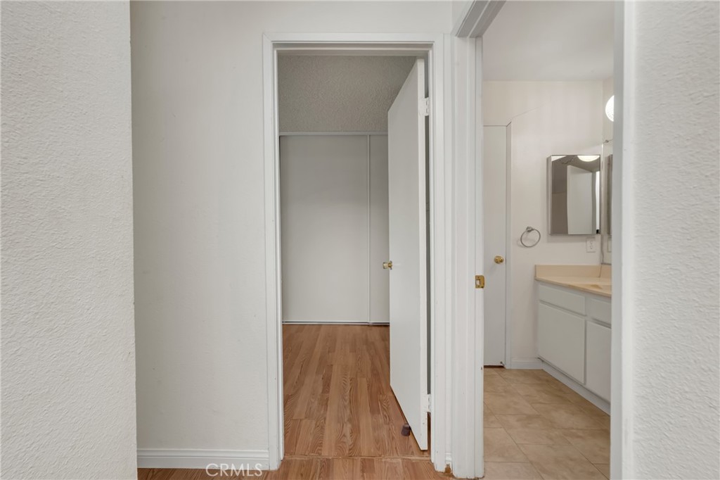 Town & Country Condos (811) - Residential