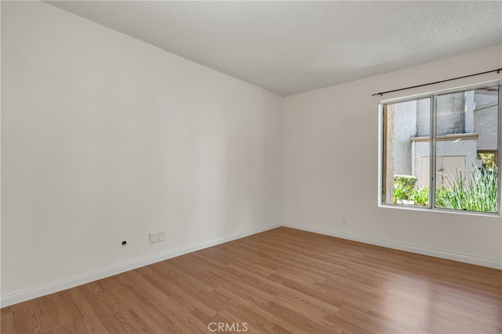 Town & Country Condos (811) - Residential