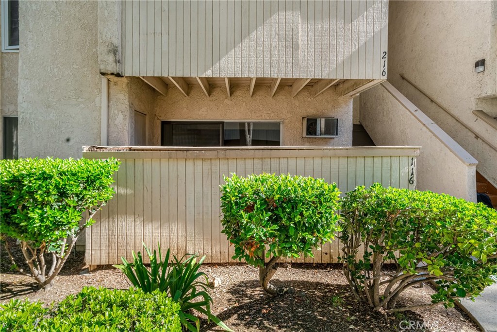 Town & Country Condos (811) - Residential