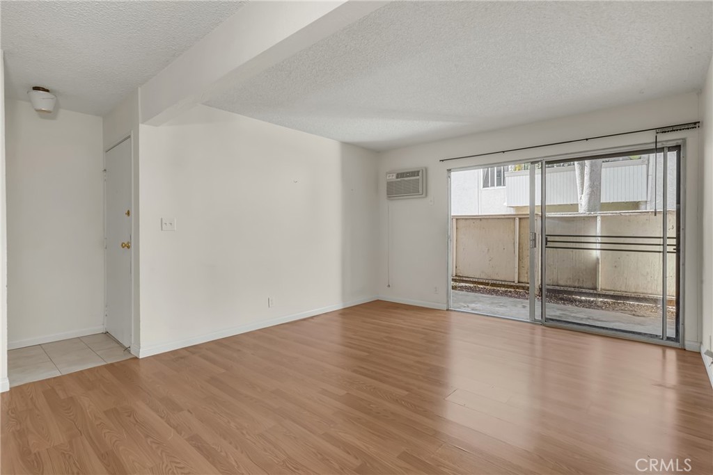 Town & Country Condos (811) - Residential