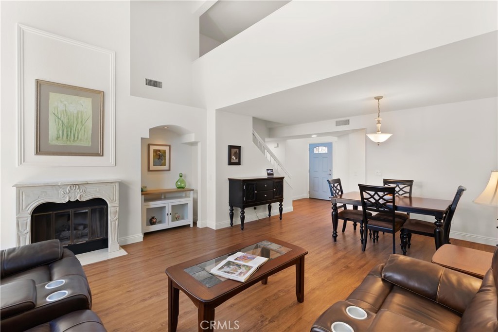 27605 Paseo Alondra
