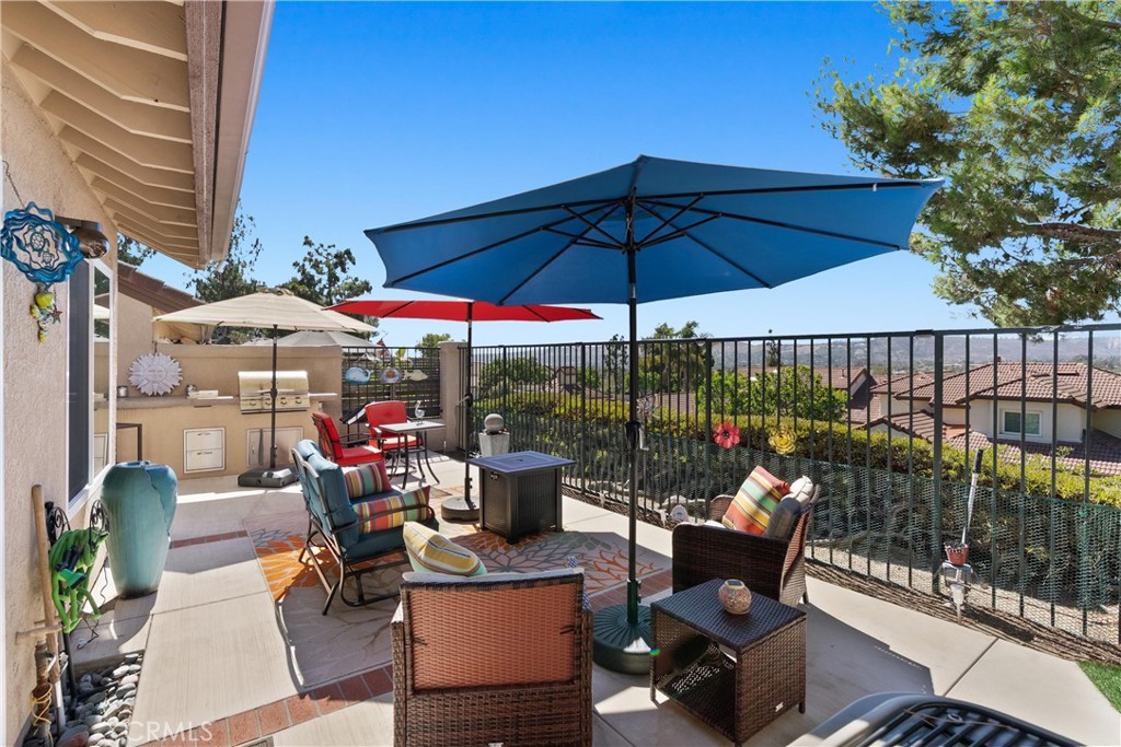 27605 Paseo Alondra