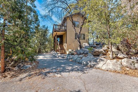 Photo of 52365 Pine Ridge Road, Idyllwild, CA 92549 (MLS # 219142822DA)