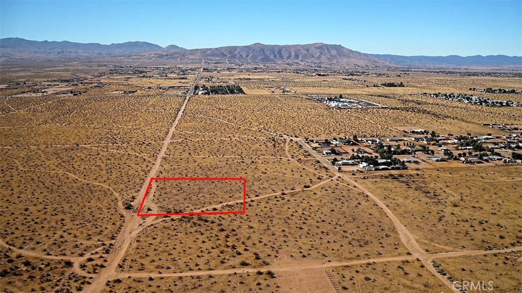 LOOKING TO BUILD A CUSTOM HOME IN APPLE VALLEY? 2.5 ACRES OF FLAT LAND AVAILABLE. NEAR ELEMENTARY SCHOOLS, 20 MINUTE WALK. CLOSE TO RESTAURANTS AND SHOPPING CENTERS. TAKE A DRIVE.