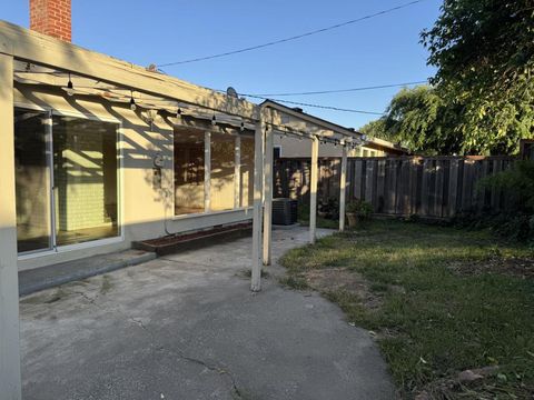 Photo of 4867 Little Branham Lane, San Jose, CA 95124 (MLS # ML82043389)
