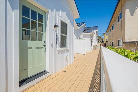 Photo of 226 B Arena Street, El Segundo, CA 90245 (MLS # SB26151128)