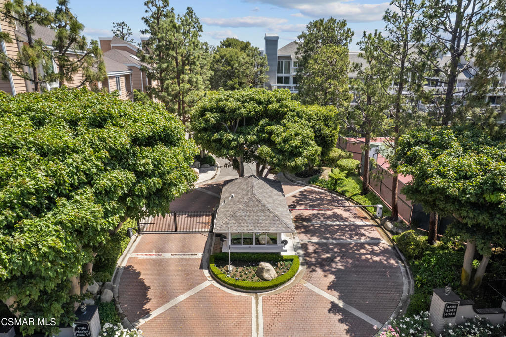 4346 Redwood Avenue A302