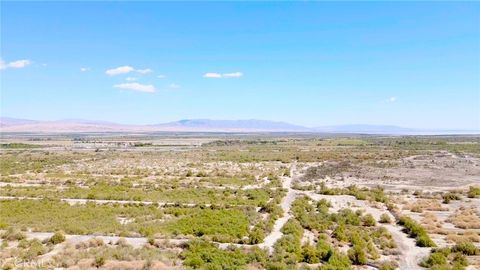 Photo of 71888 Pierce Street, Thermal, CA 92274 (MLS # NP22209930)