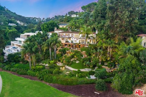 Photo of 10824 Chalon Road, Los Angeles, CA 90077 (MLS # 25538351)