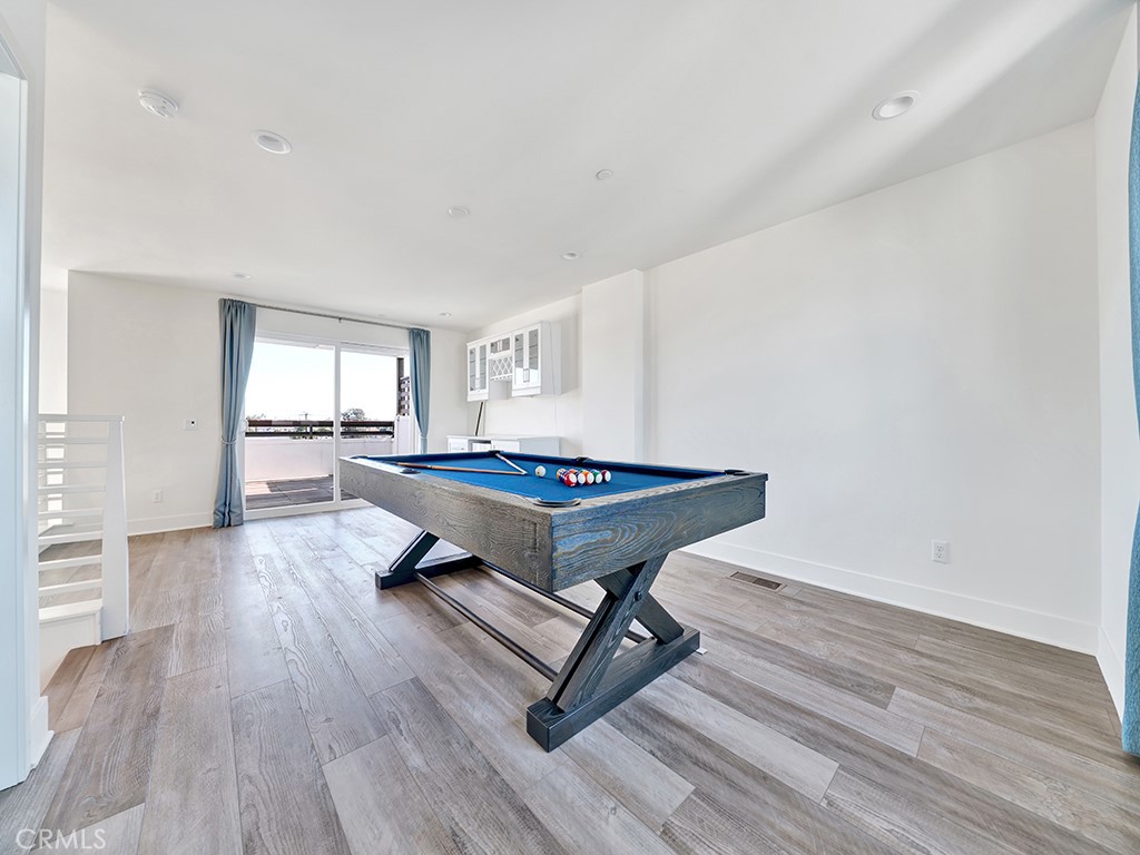 17 West - Residential