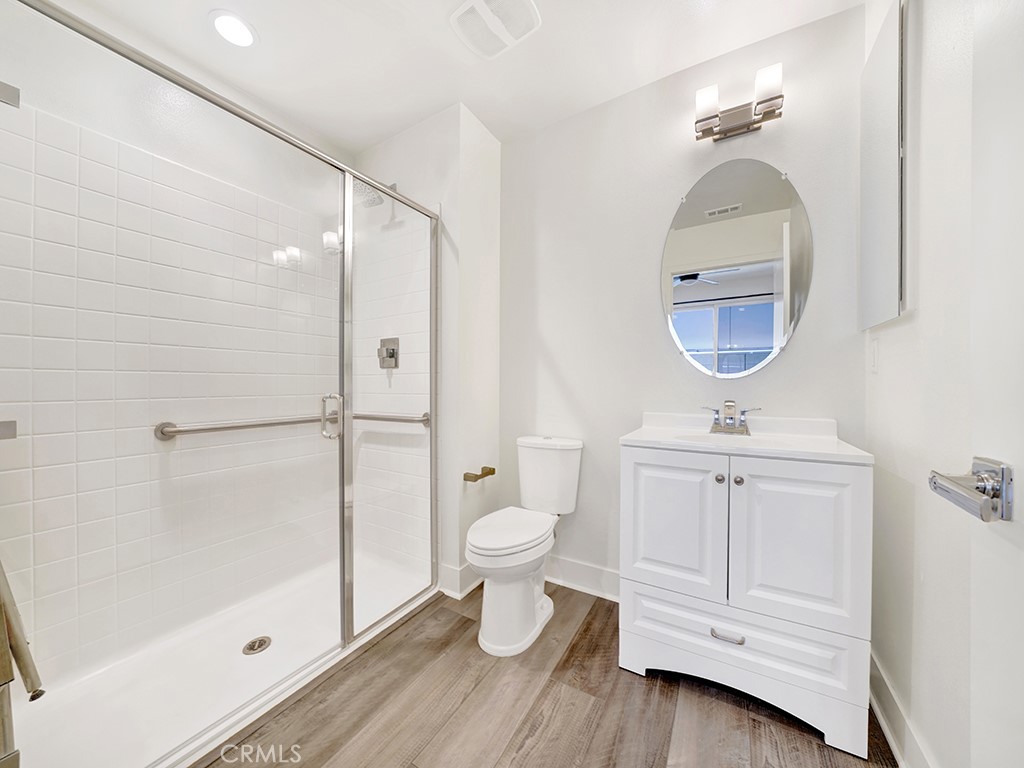 17 West - Residential