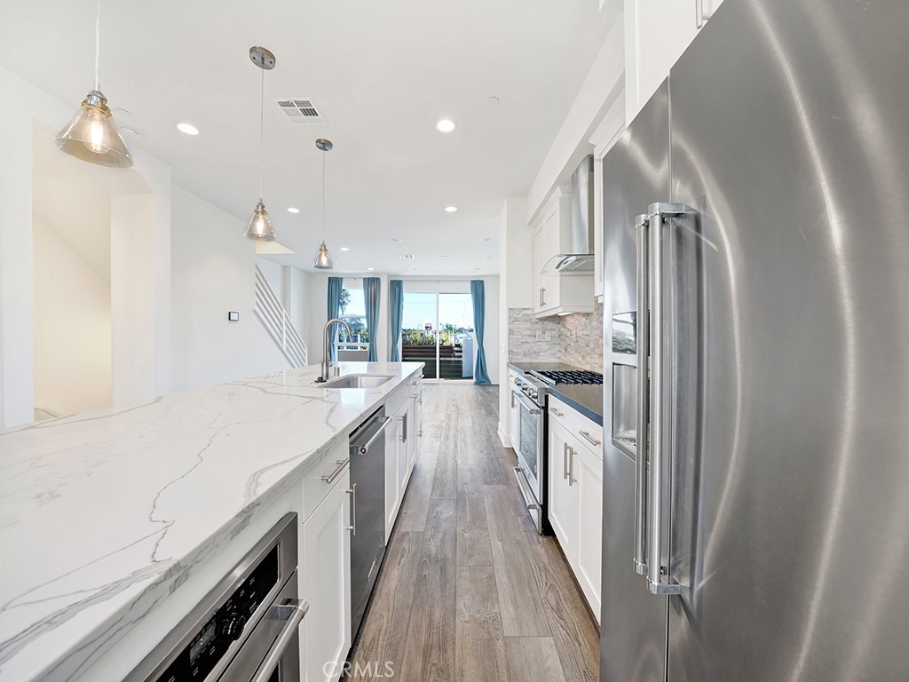 17 West - Residential