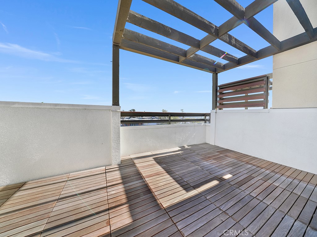 17 West - Residential