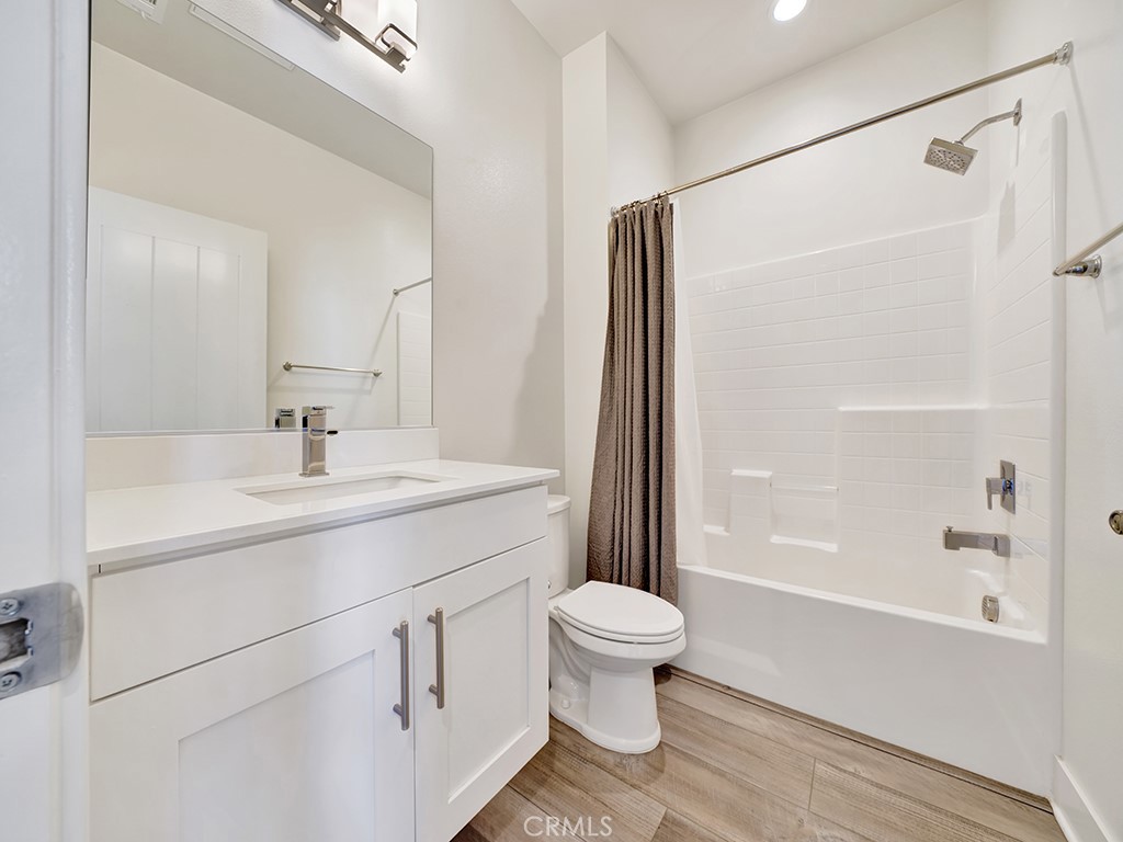 17 West - Residential
