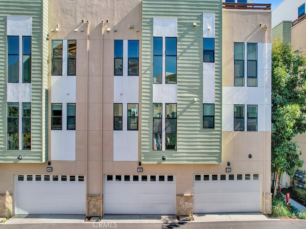 17 West - Residential