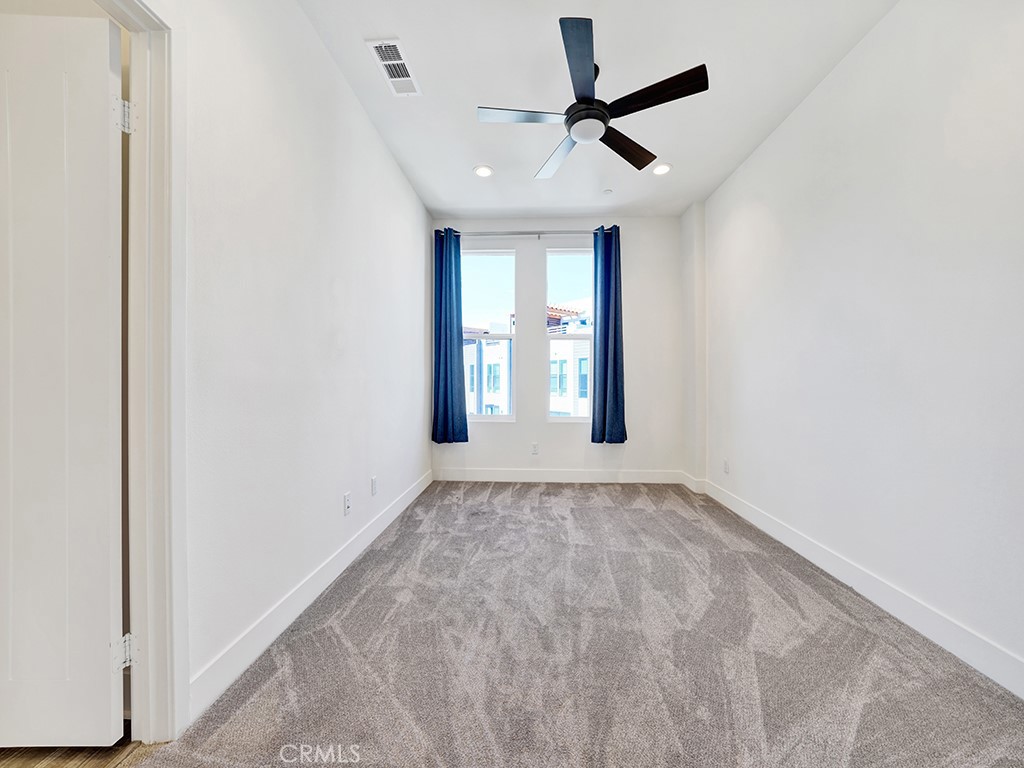 17 West - Residential