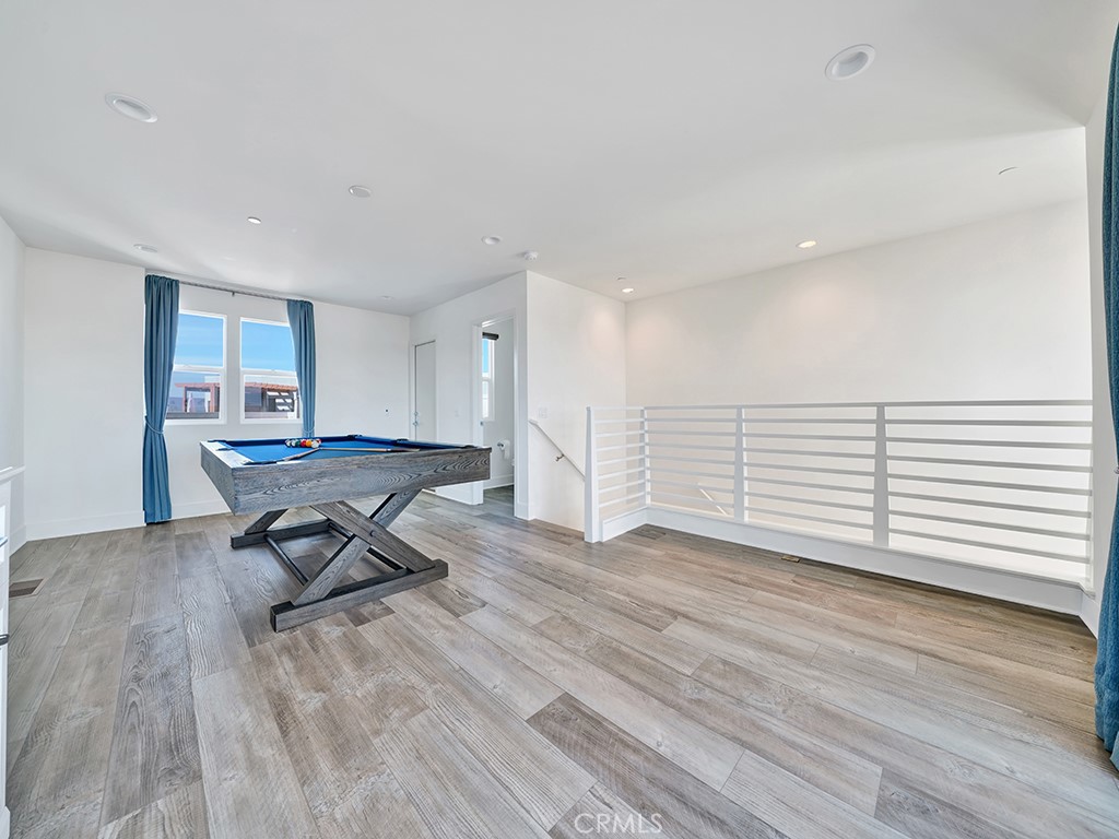 17 West - Residential