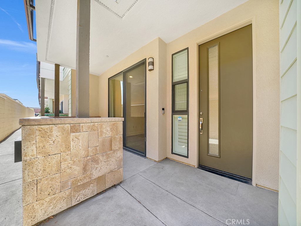 17 West - Residential