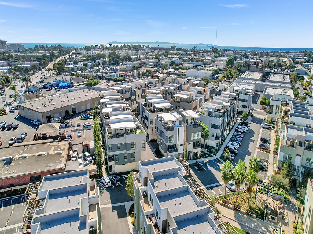 17 West - Residential