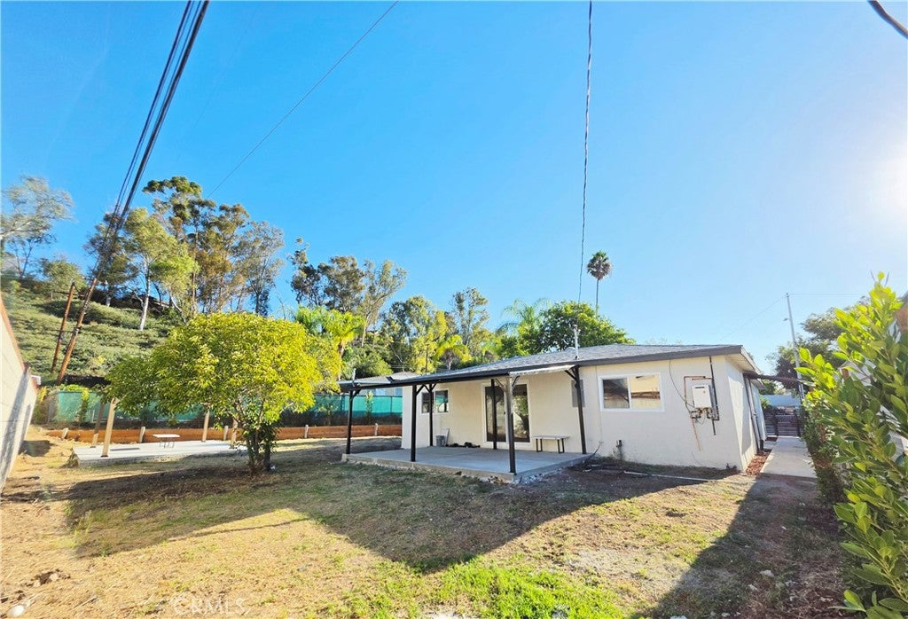 305 Colston
