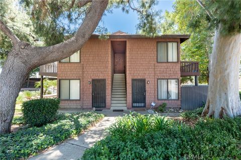 Photo of 320 W Walnut Street #6, Ontario, CA 91762 (MLS # HD25113203)