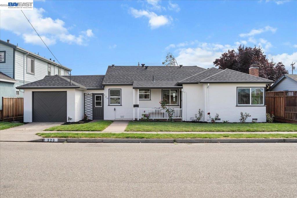 320 Beach Rd RD