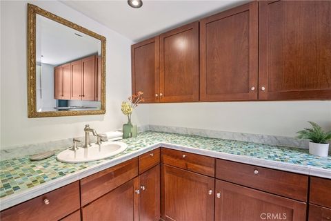 Tiny photo for 686 Diamond Street St, Laguna Beach, CA 92651 (MLS # LG26006426)