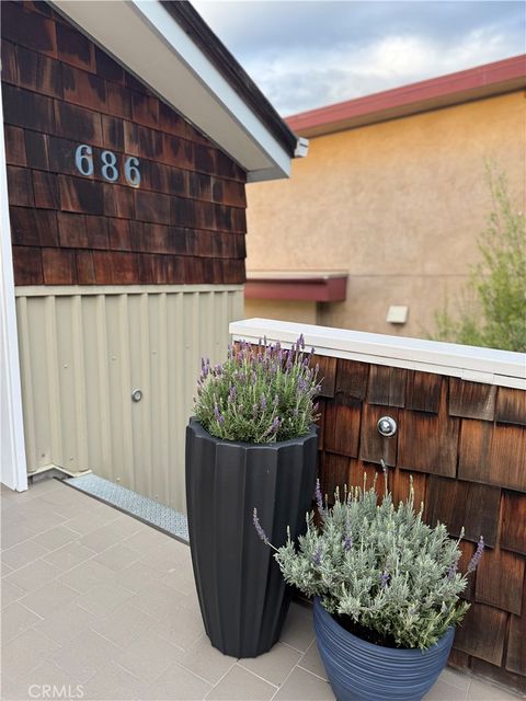 Tiny photo for 686 Diamond Street St, Laguna Beach, CA 92651 (MLS # LG26006426)