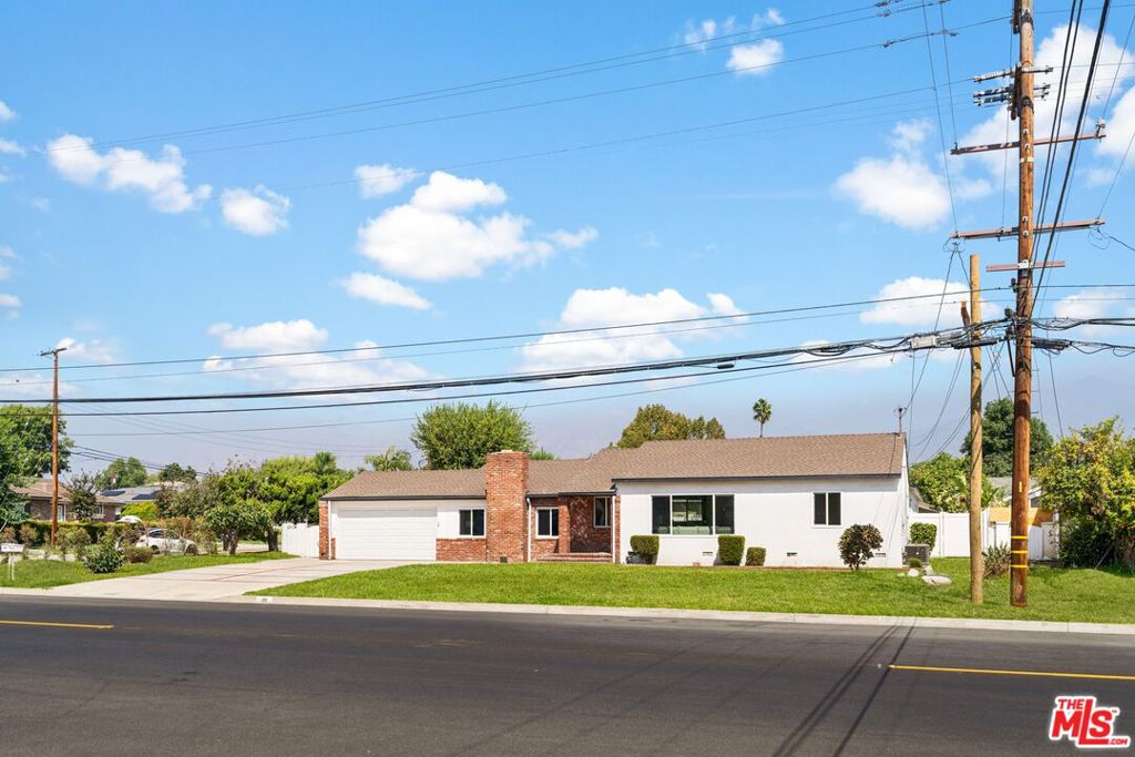 1101 E Camino Real Avenue