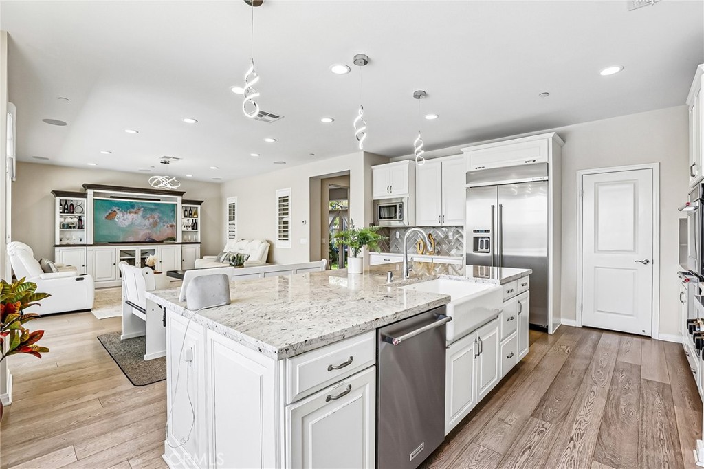 7 Paladino Court