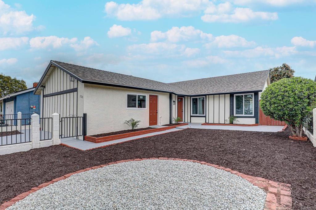 1320 Vinca Way