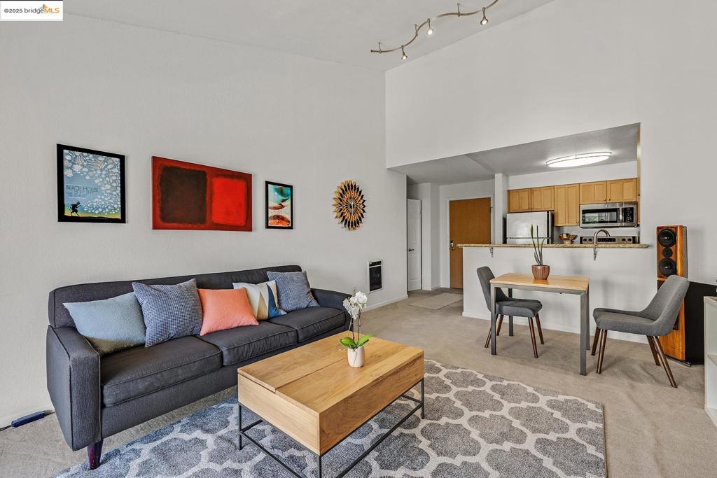 Top-floor 1BR/1BA condo at 55 Fairmount Ave #310 in Oakland’s Adams Point. Light-filled unit in a secure, elevator building with 1 deeded garage parking space (#7). Pet-friendly HOA: dogs up to 25 lbs, cats with no weight limit. Hardwood floors permitted w/ HOA approval. Community laundry on every floor w/ smart app access. No BBQs allowed on balconies or in pool area. Prime location close to Lake Merritt, Whole Foods, Uptown dining, BART & more. Walkscore of Great value for buyers seeking comfort & convenience in a central neighborhood.