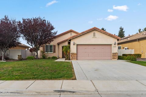 Photo of 13324 Sterling Heights Drive, Bakersfield, CA 93306 (MLS # V1-34467)