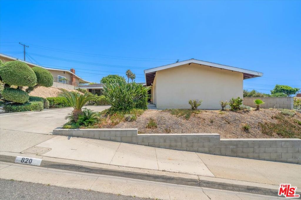 820 N 16th Street