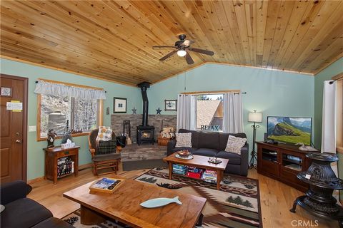 Photo of 33653 Green Valley Lane, Green Valley Lake, CA 92341 (MLS # IG25095952) Photo of 33653 Green Valley Lane, Green Valley Lake, CA 92341 (MLS # IG25095952)