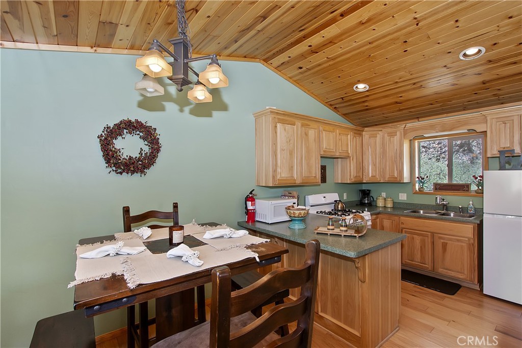 Green Valley Lake (GVLK) - Residential