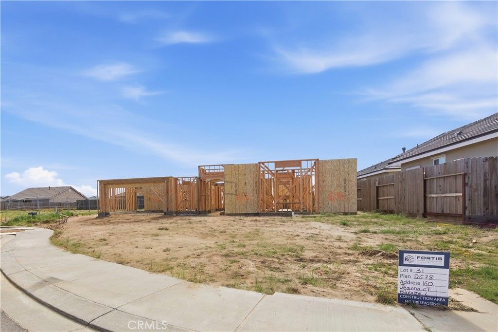 Photo of 160 Jeanna Dr. Court, Atwater, CA 95301 (MLS # MC26054203)