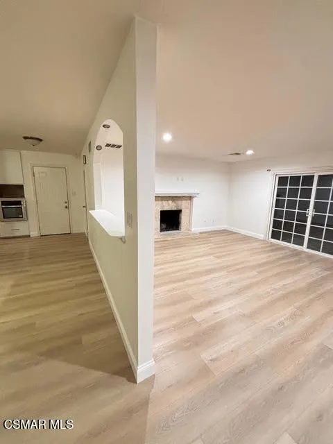 Thousand Oaks, California 91360, United States, 4 Bedrooms Bedrooms, ,2 BathroomsBathrooms,Residential,Pending,249815